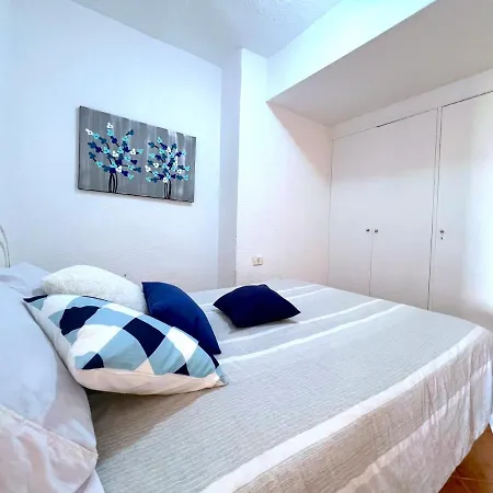 Apartment Arenas Negras 13, Alojamiento Con Vistas A La Playa